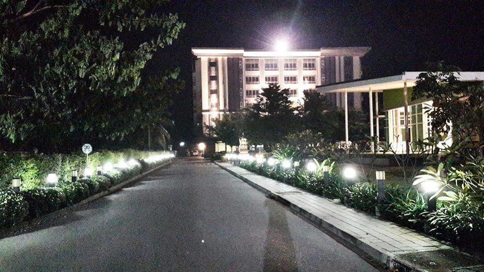Silathip Huahin Serviced Apartment & Hotel Ngoại thất bức ảnh